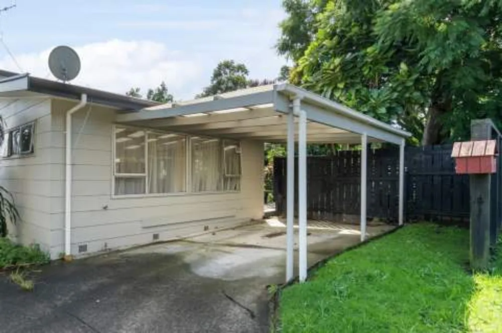 Photos of 21 Jonathon Street