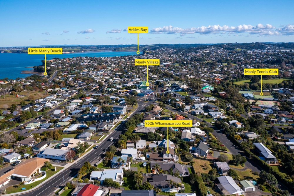 Photos of 952B Whangaparaoa Road