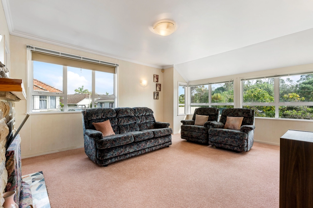 Photos of 12 Howlett Street