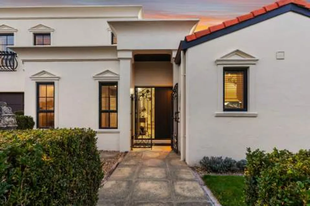 Photos of 1 Waimarama Close