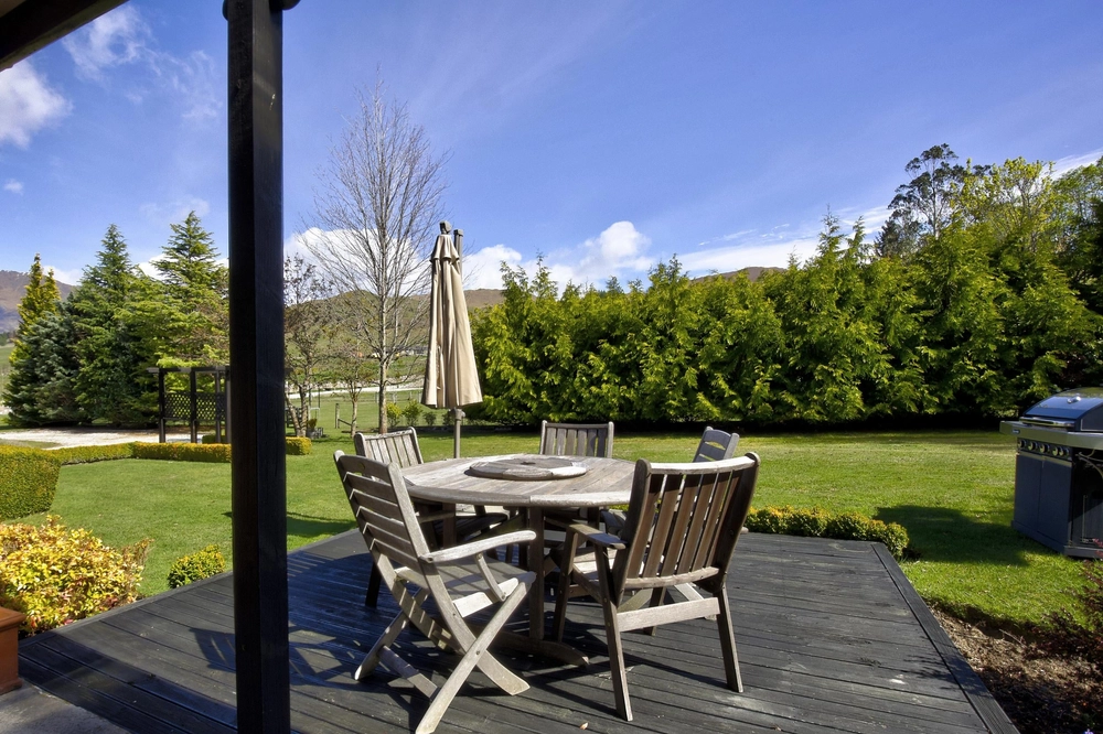 Photos of 353A Littles Road