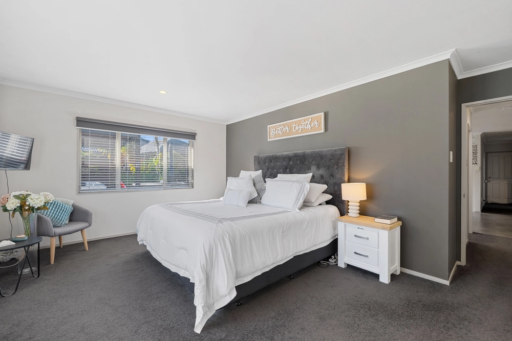 Photos of 235 Kilkenny Drive
