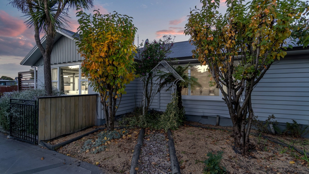 Photos of 13 Hewlings Street