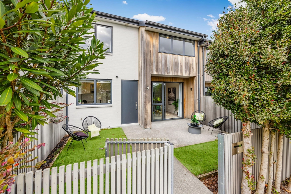 Photos of 10 Tute Lane