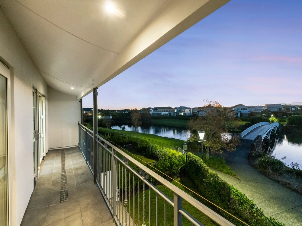 Photos of 11 Lake Drive