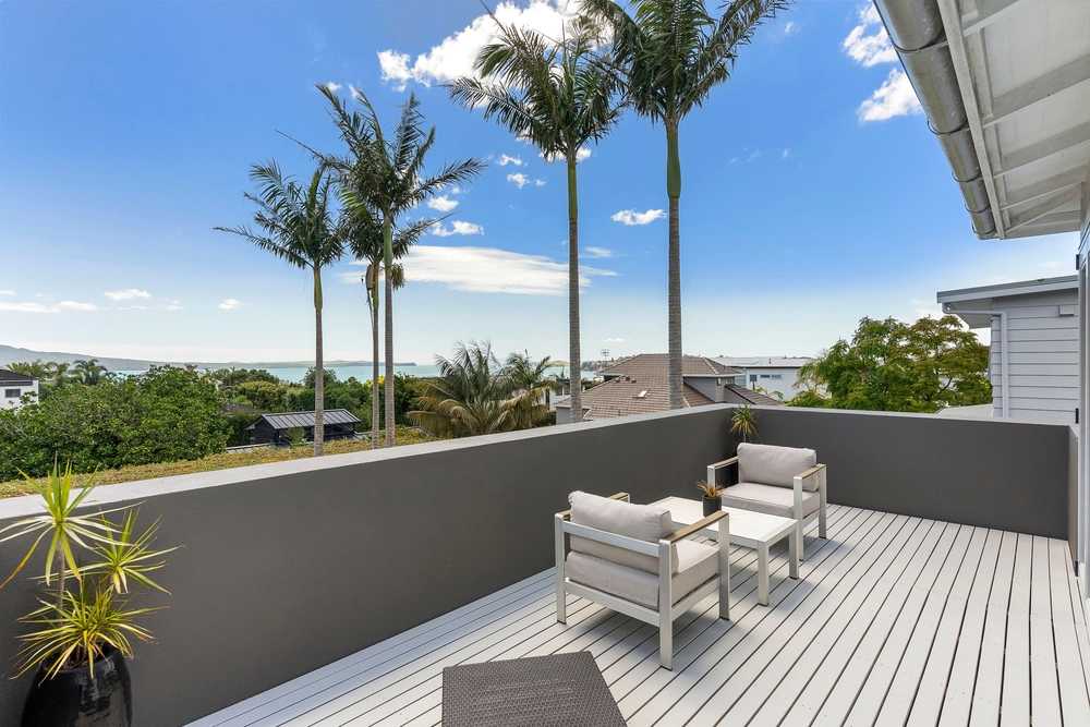 Photos of 8 Rawhitiroa Road