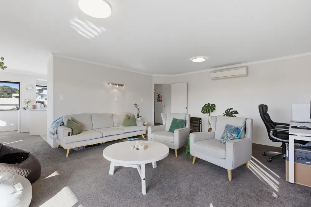 Photos of 72a Oceanview Road