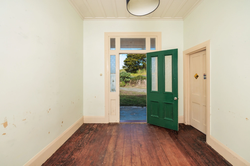 Photos of 544 West Coast Road