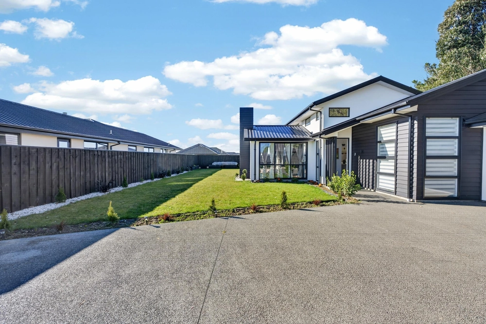 Photos of 30 Cooney Avenue