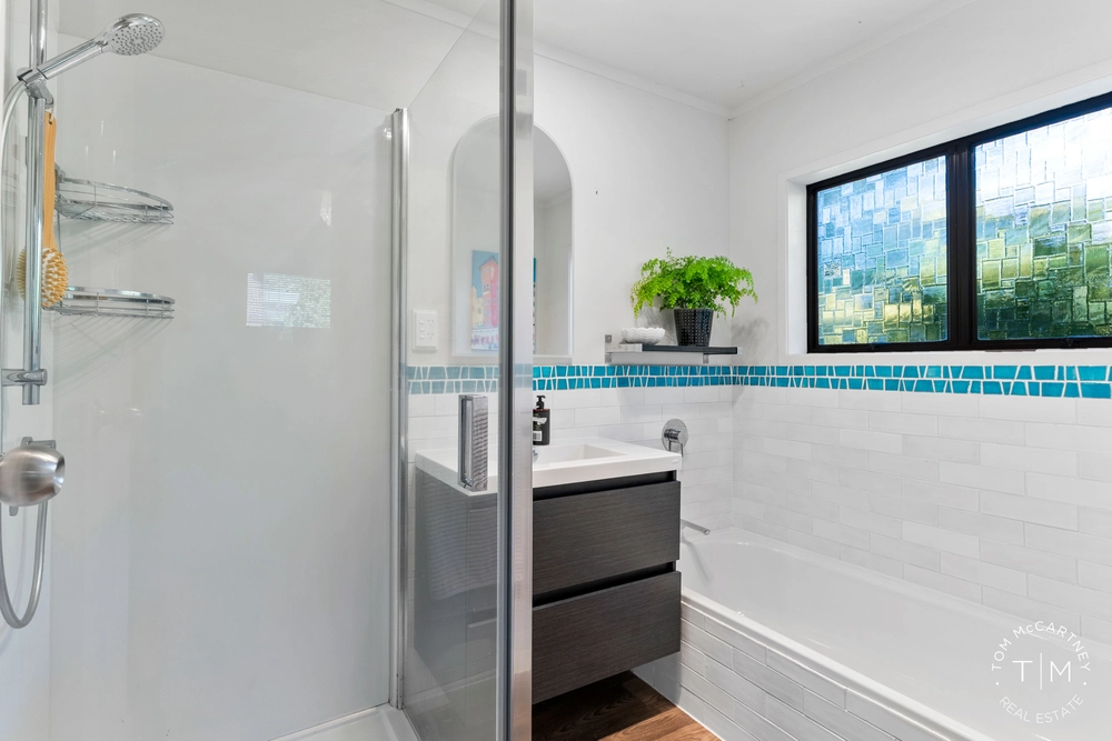Photos of 64B Highland Park Drive