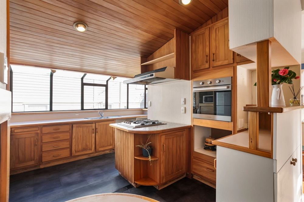 Photos of 40 Raurenga Avenue