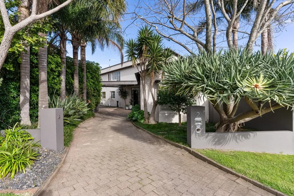 Photos of 2/2 Clifton Road