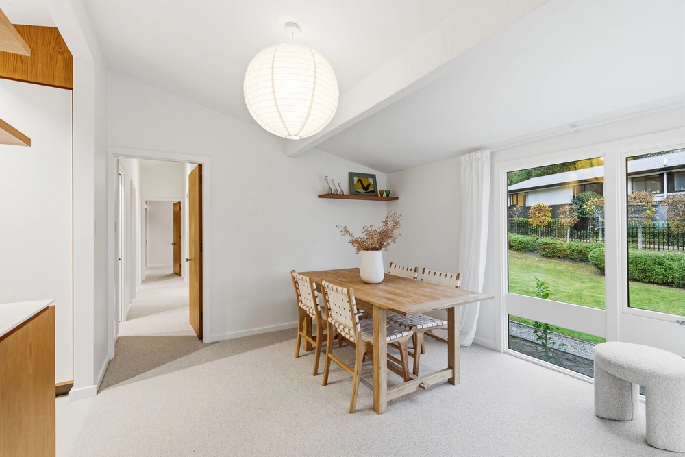 Photos of 21 Gunns Crescent