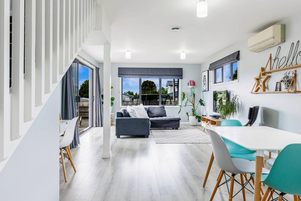 Photos of 103a wharf road te