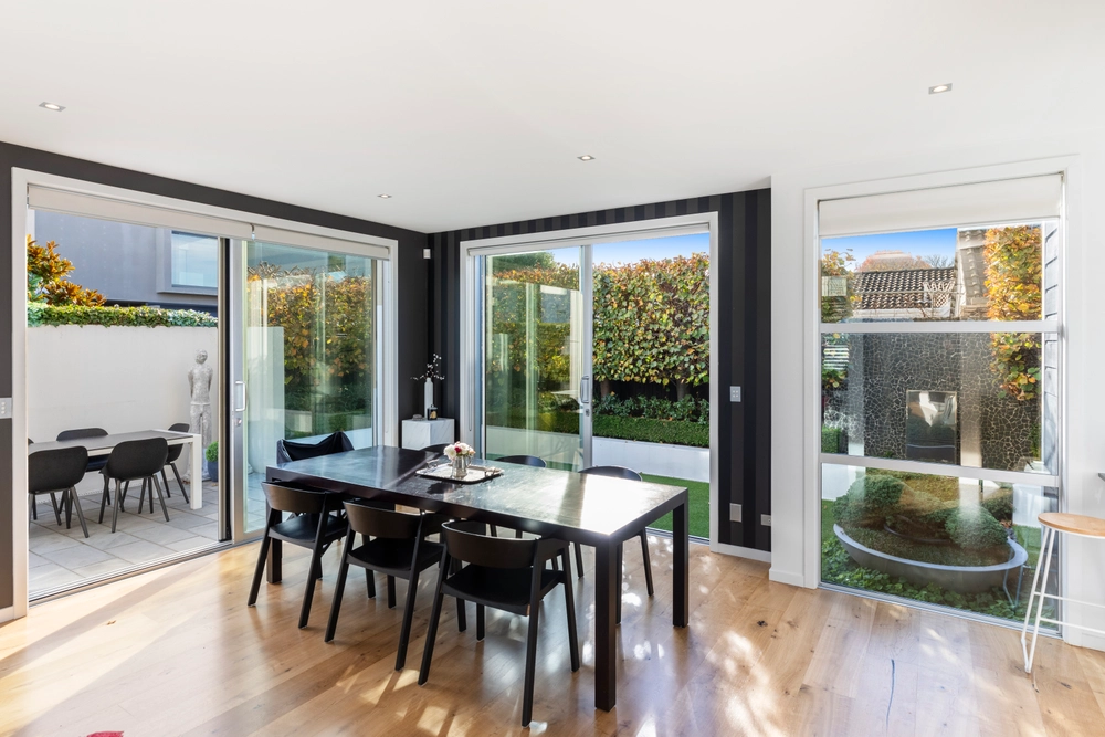Photos of 80 Winchester Street
