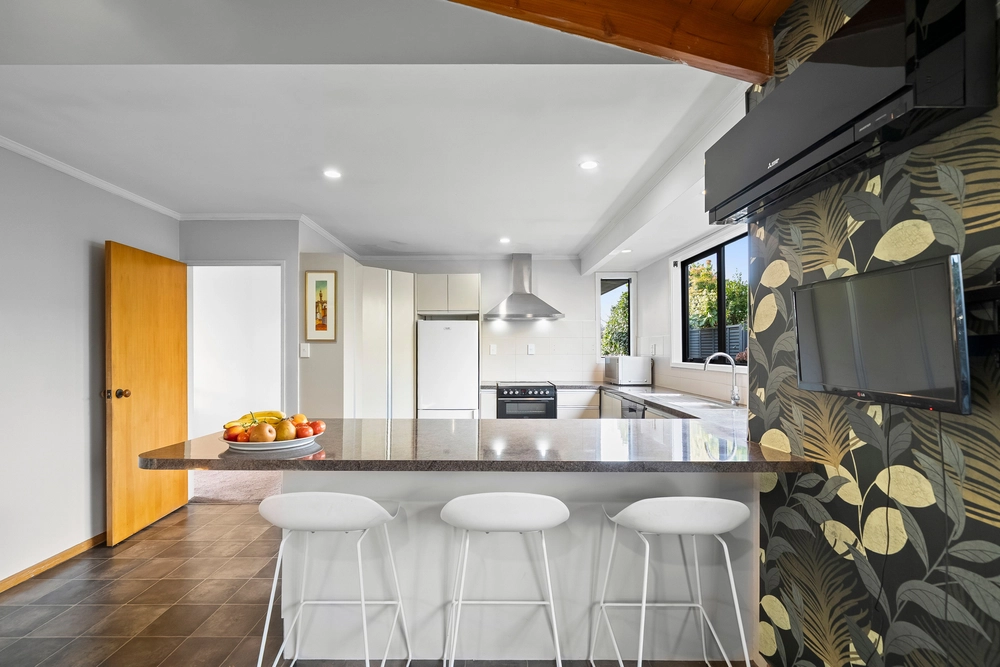 Photos of 212 Maidstone Road