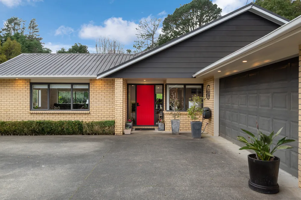 Photos of 108 Paremoremo Road
