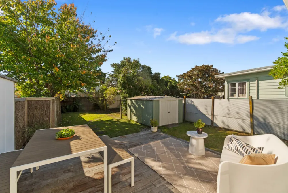 Photos of 17 Wiremu Street