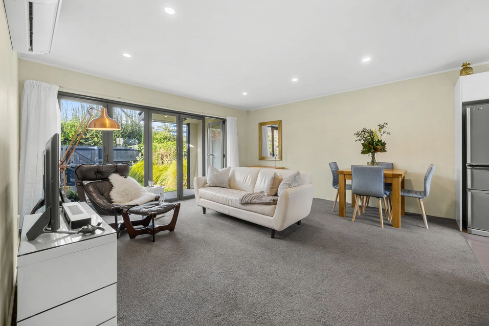 Photos of 2/14 Longford Street