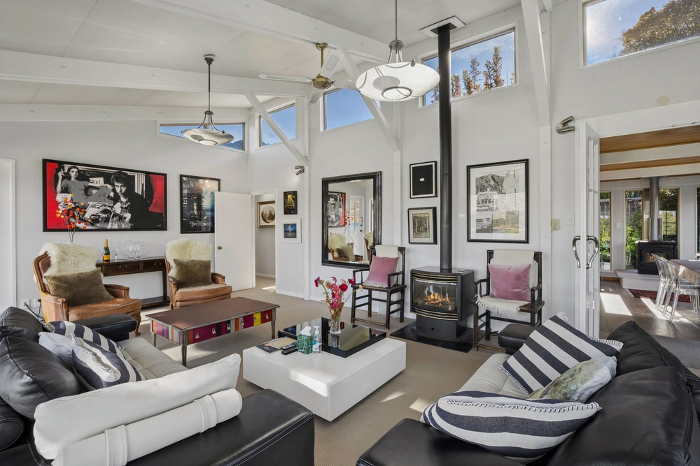 Photos of 19 Hobart Street