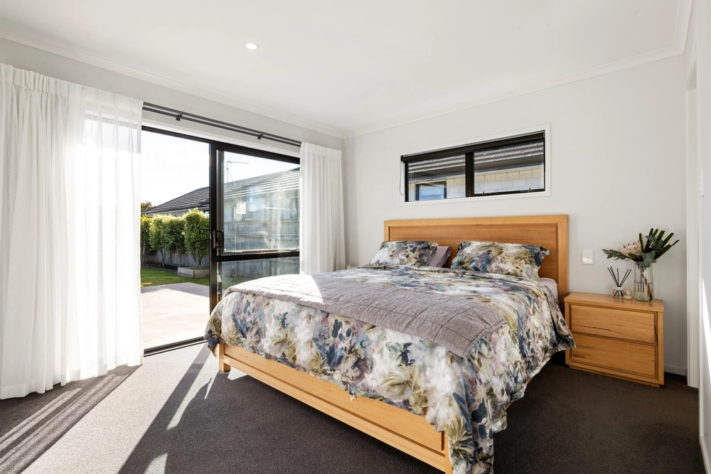 Photos of 23 Kingdon Street