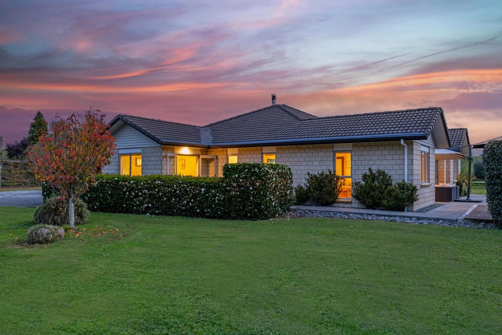 Photos of 46 Glen Ida Way