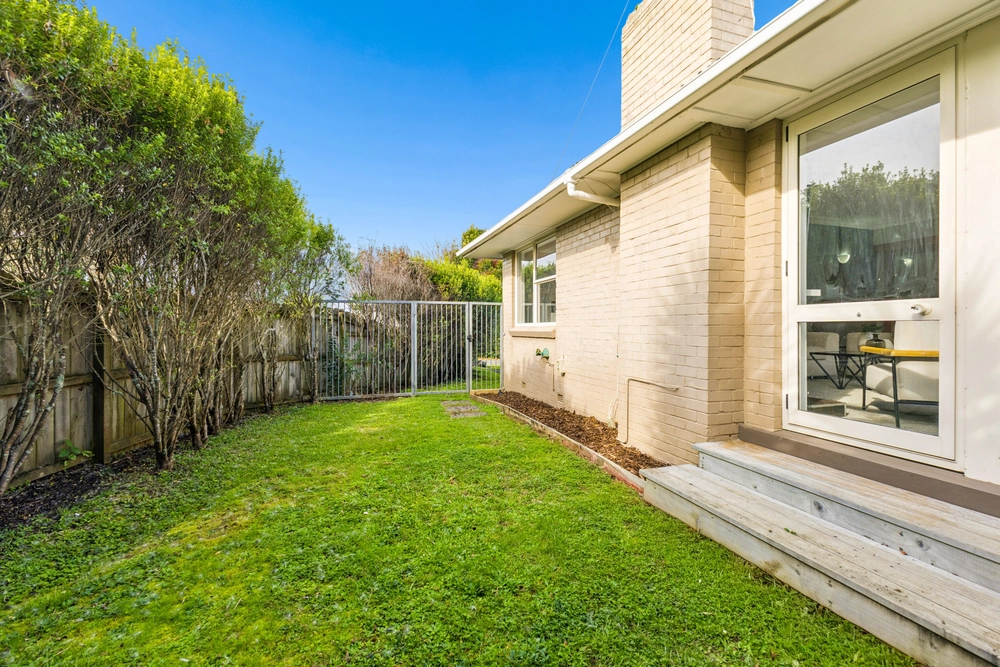 Photos of 69A Howe Street