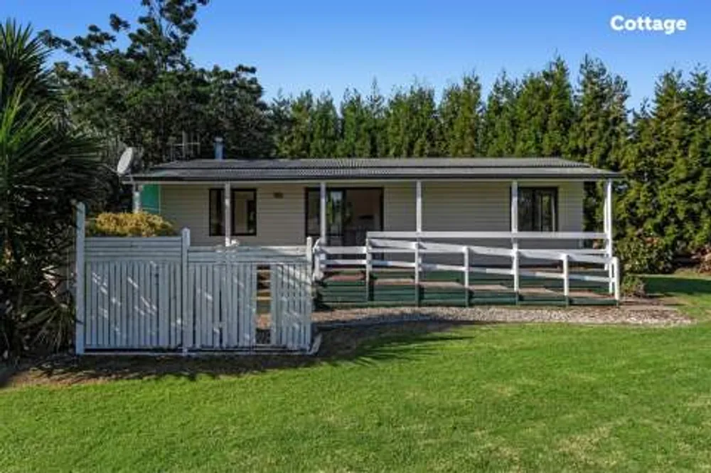 Photos of 9 Moore Road