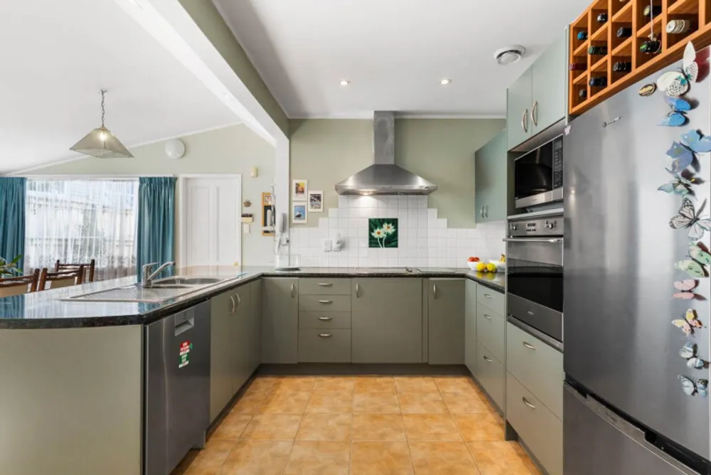 Photos of 33 Penney Avenue