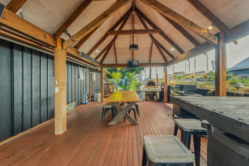 Photos of 32 Joyces Road