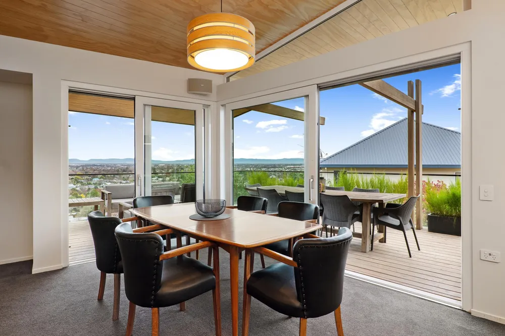 Photos of 22 Woodlau Rise