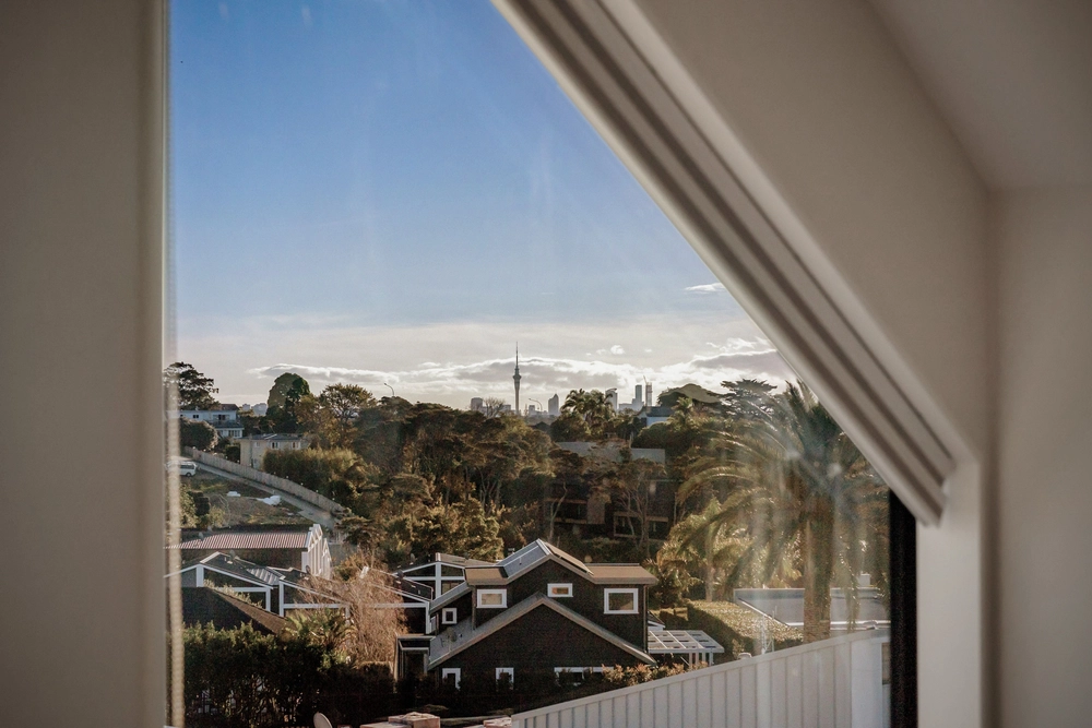 Photos of 2 Glen Atkinson Street