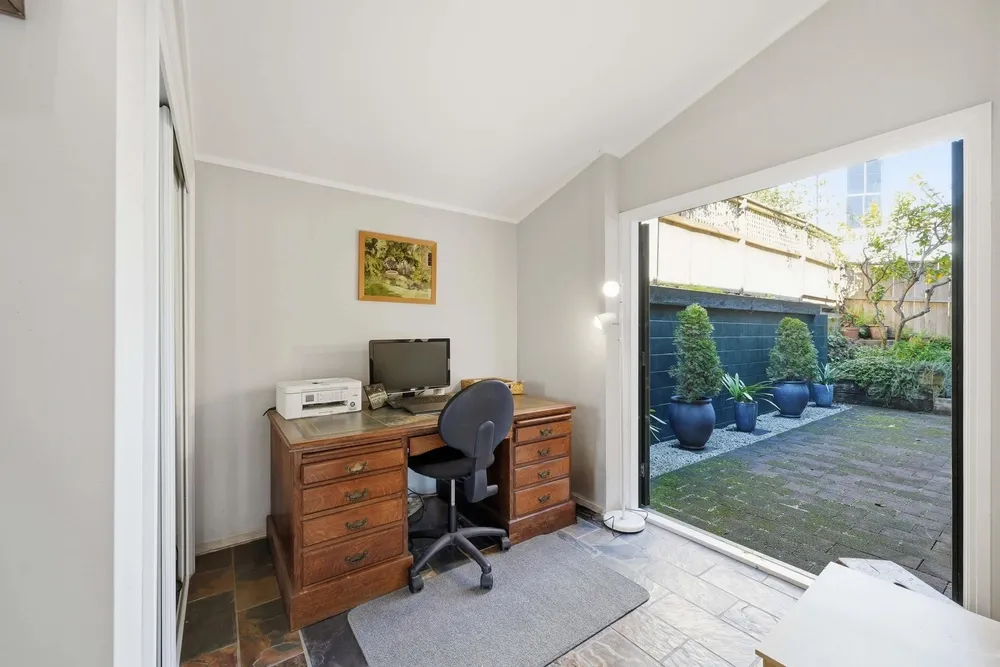 Photos of 2/32 Albert Road