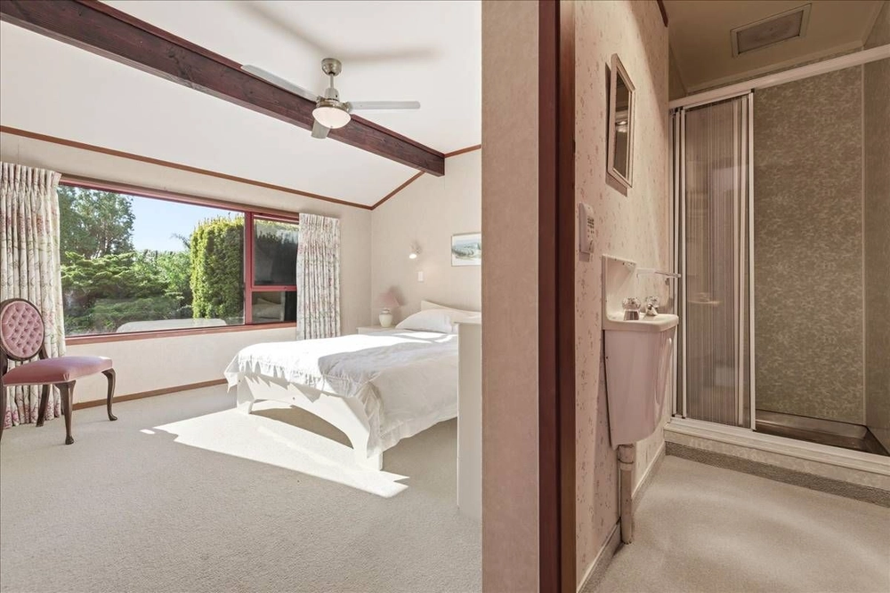 Photos of 28 Forrester Drive