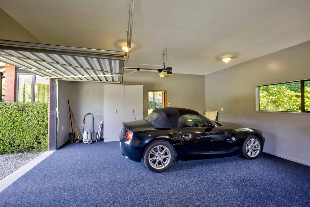 Photos of 353A Littles Road