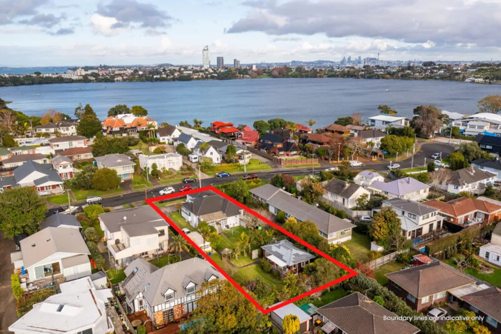 Photos of 11 Otakau Road