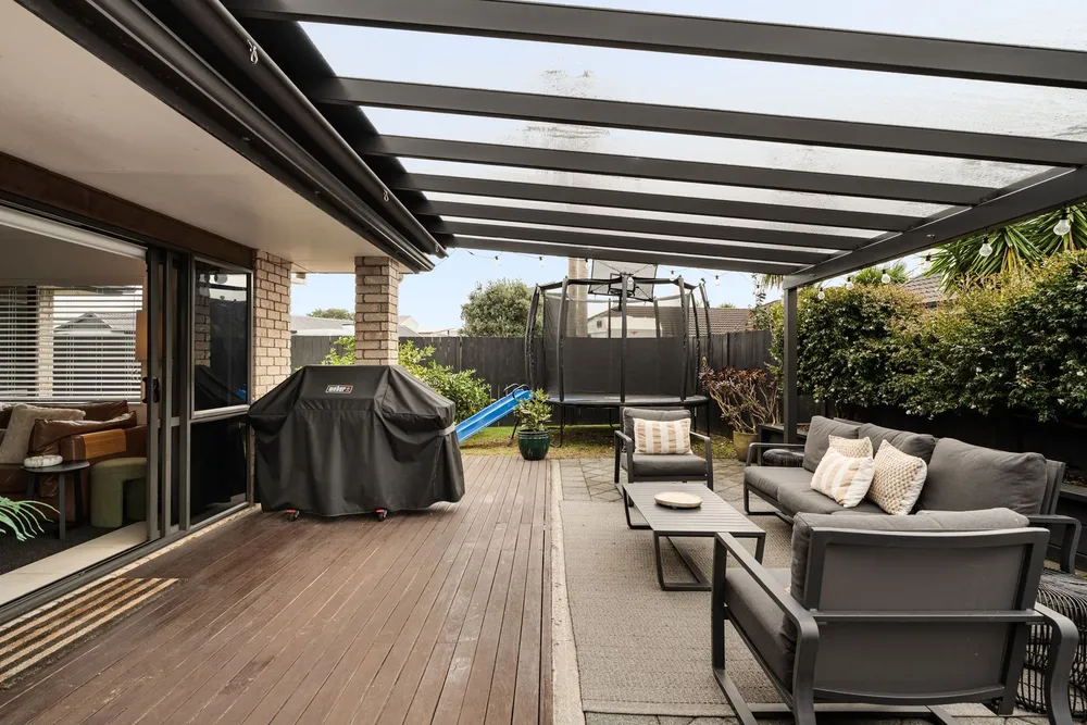 Photos of 34 Aranui Drive
