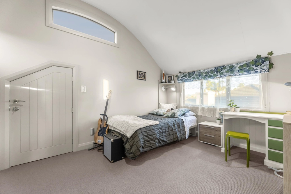 Photos of 38 Sovereign Drive