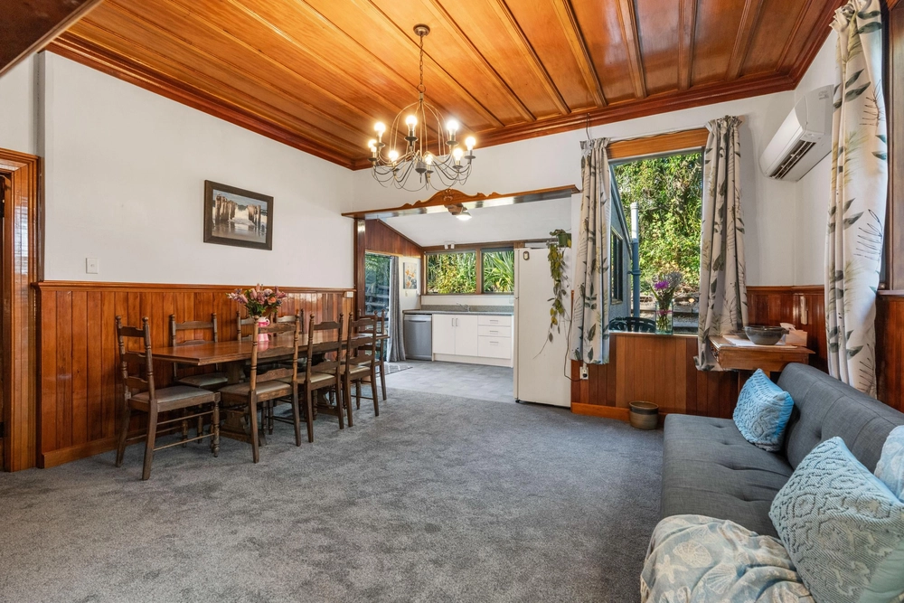 Photos of 2 Ensor Street