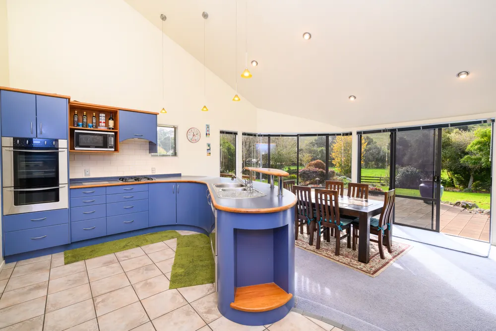 Photos of 19 Nihotetea Lane