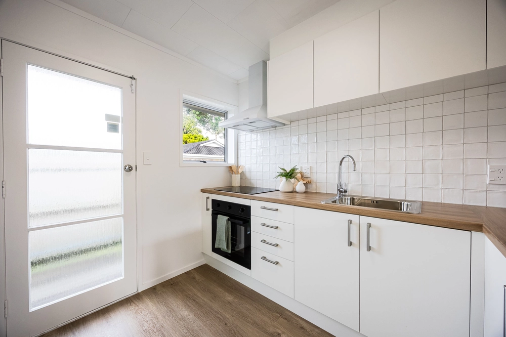 Photos of 83 Centreway Road