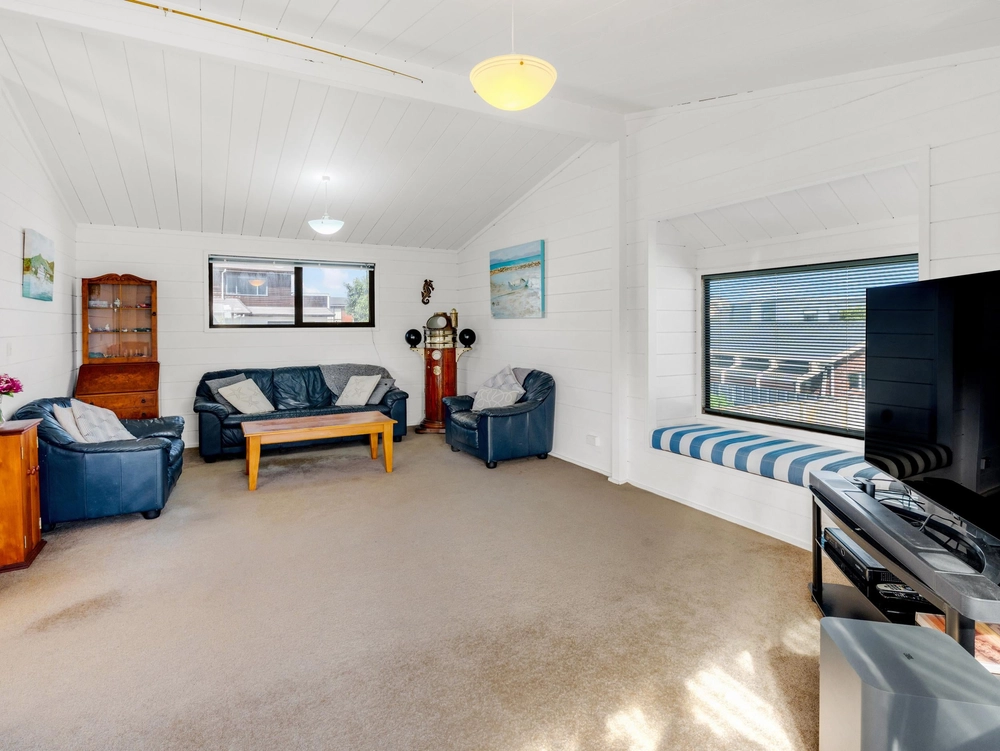 Photos of 3 Hattaway Avenue