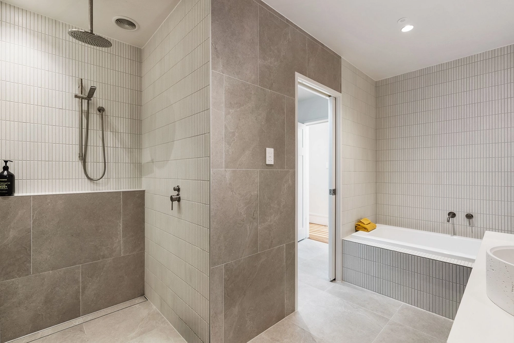 Photos of 46 Cumberland Avenue