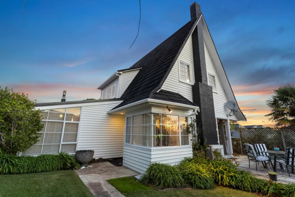Photos of 33 Penney Avenue