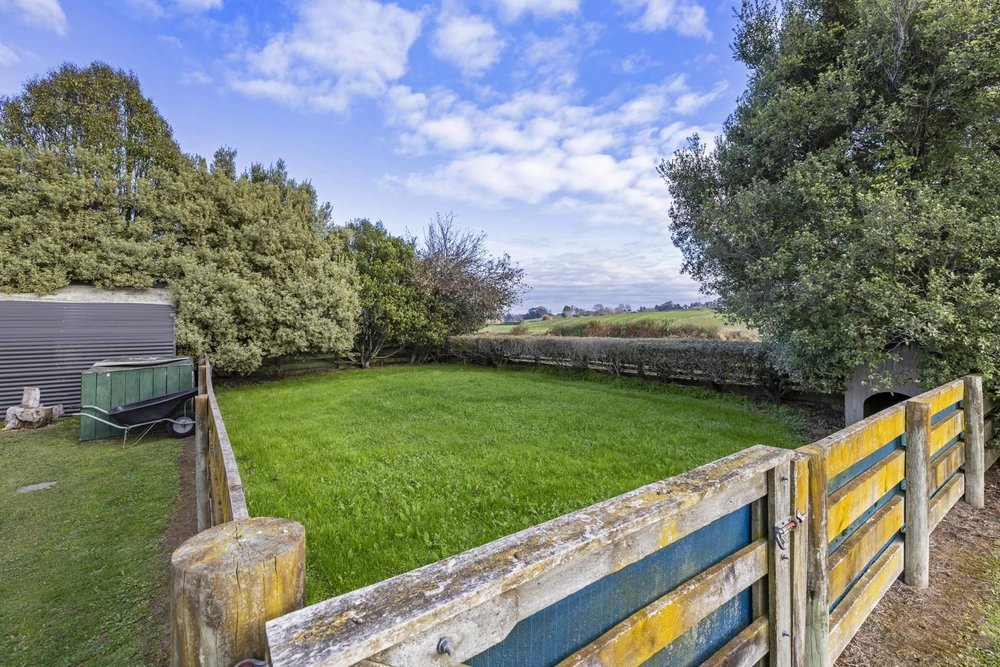 Photos of 46 Glen Ida Way