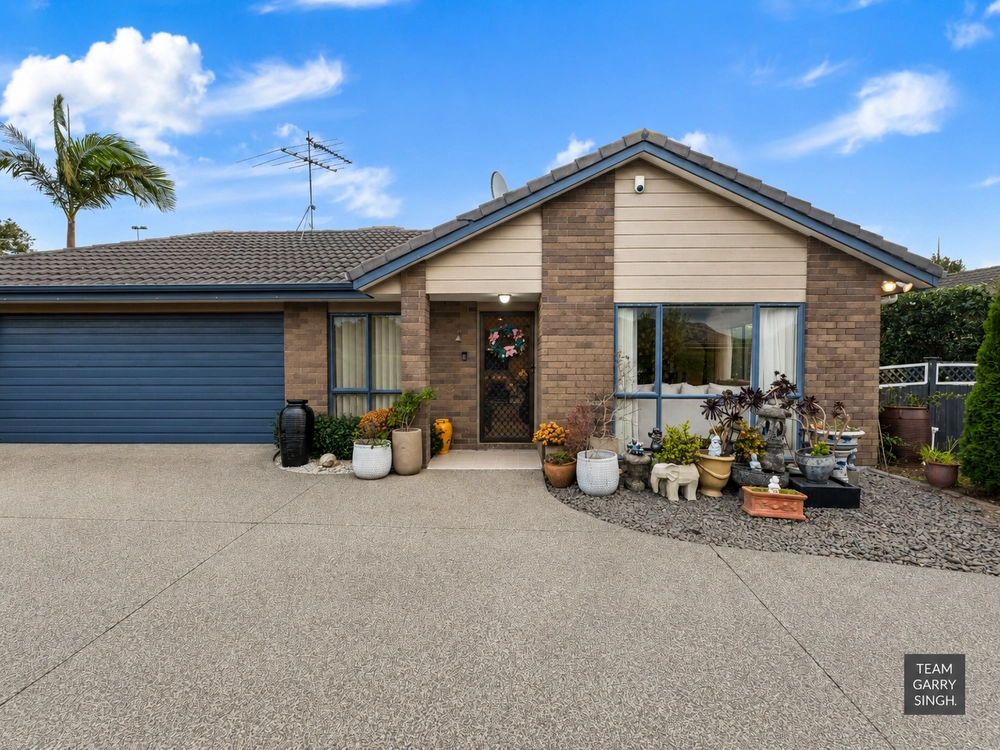 Photos of 12 Rushbury Place