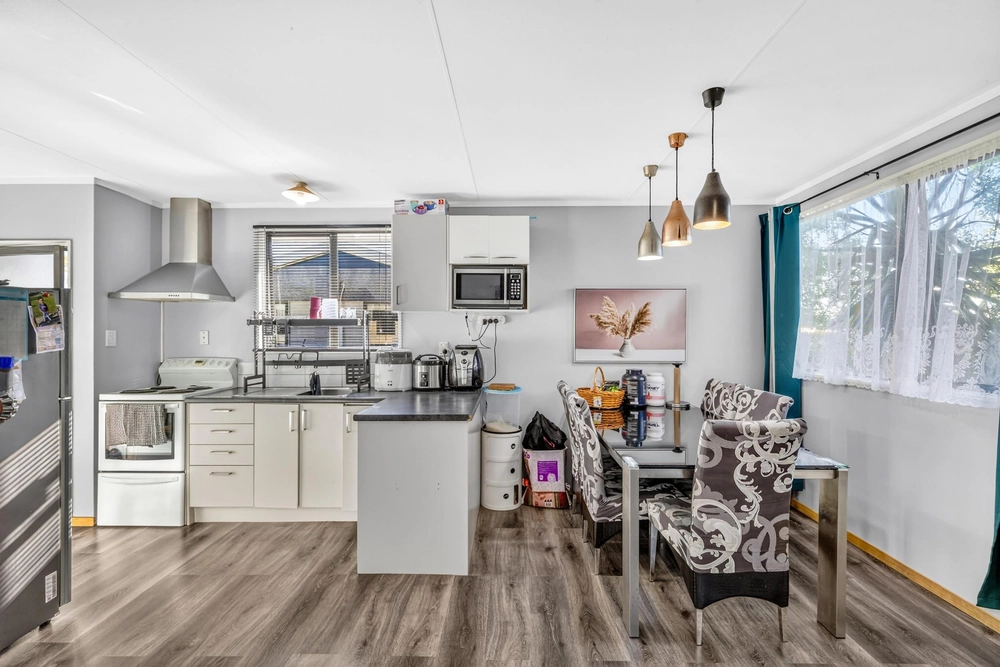 Photos of 25B Dominion Road