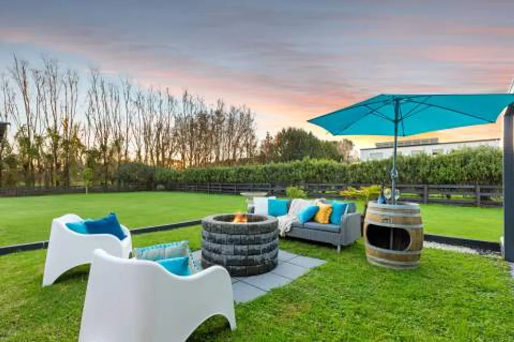 Photos of 1 Royal Ascot Drive