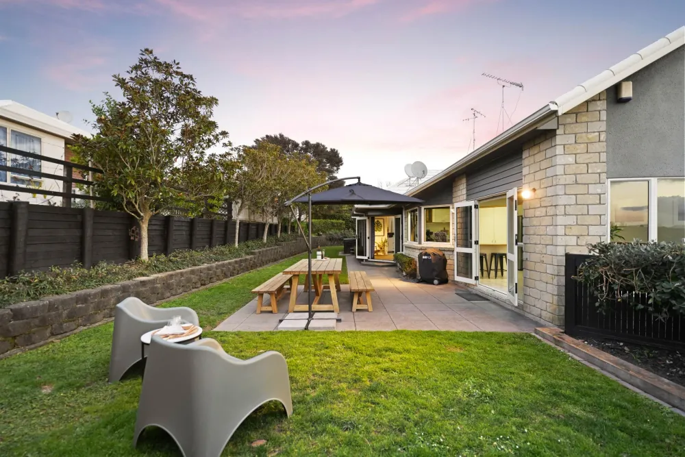 Photos of 5 Strata View