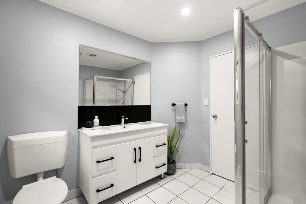 Photos of 5 Strata View